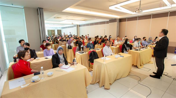 马来西亚思特雅大学计算机课程对比:哪个方向最赚钱?