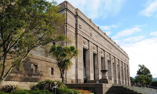 马来西亚思特雅大学本科申请需要什么成绩？